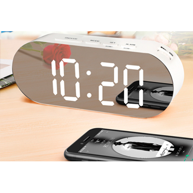 RAD/REL INNOVA ESPEJO RADIO 2 USB CARGA